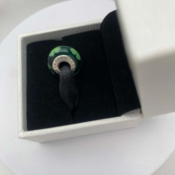 Authentic Pandora Green Clover Murano charm - Picture 5 of 7
